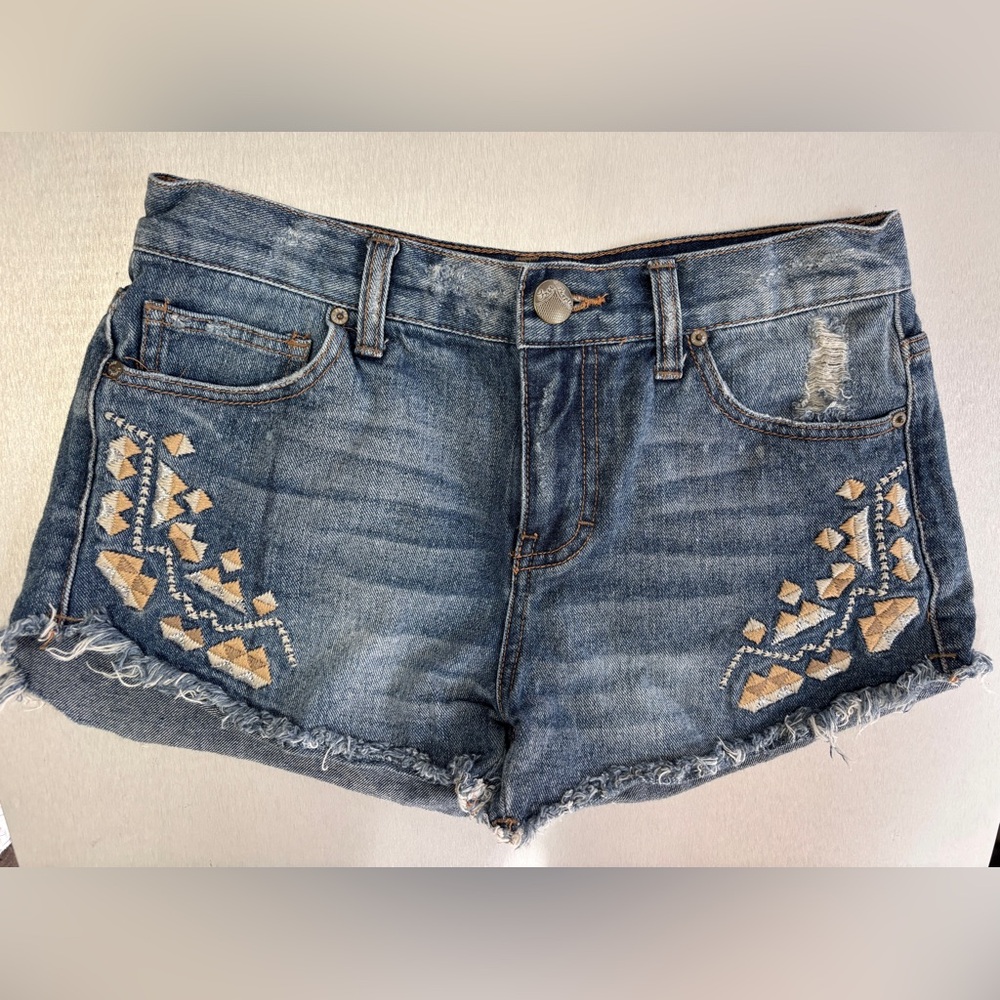 Free People Embroidered Denim Shorts 25